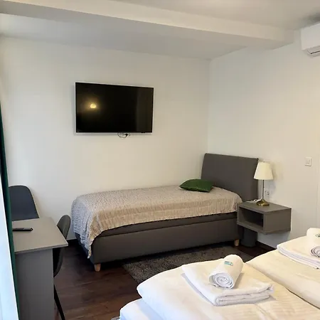 Sobe Kod Lidije 32 Apartment Zagreb Room photo